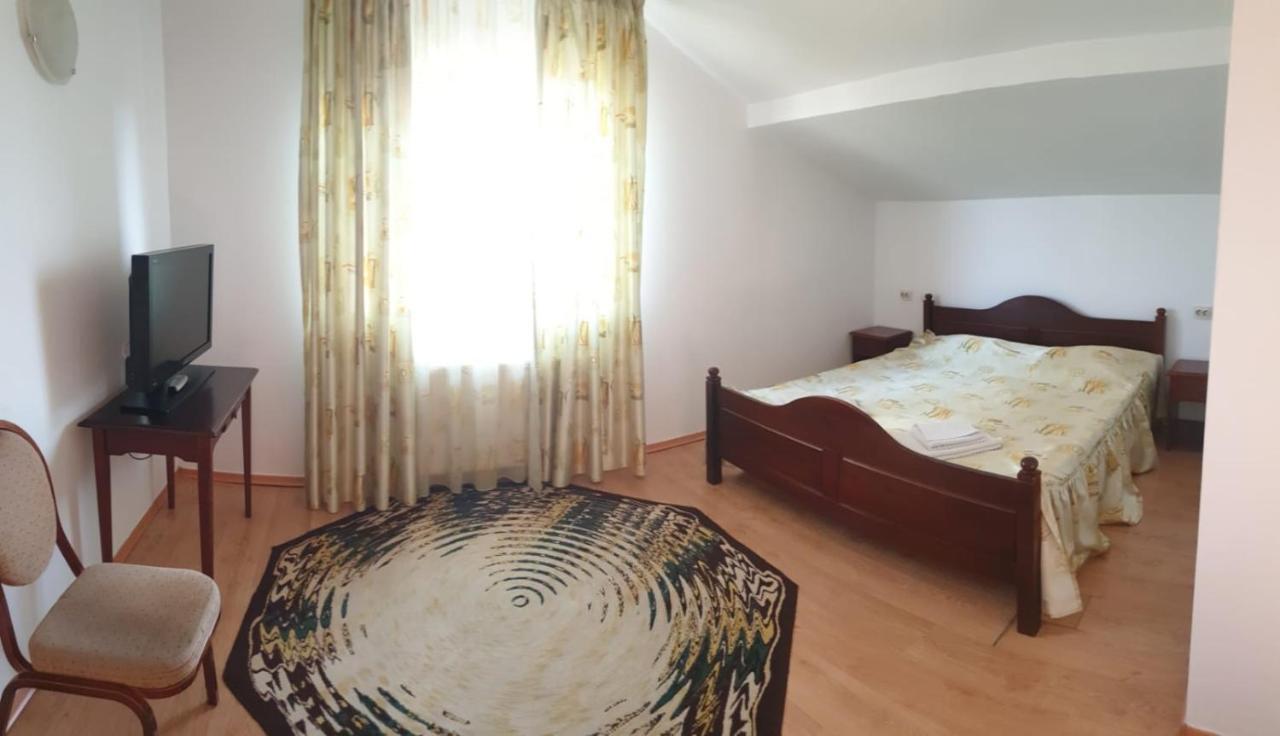 Motel Balcost П'ятра-Нямц Екстер'єр фото